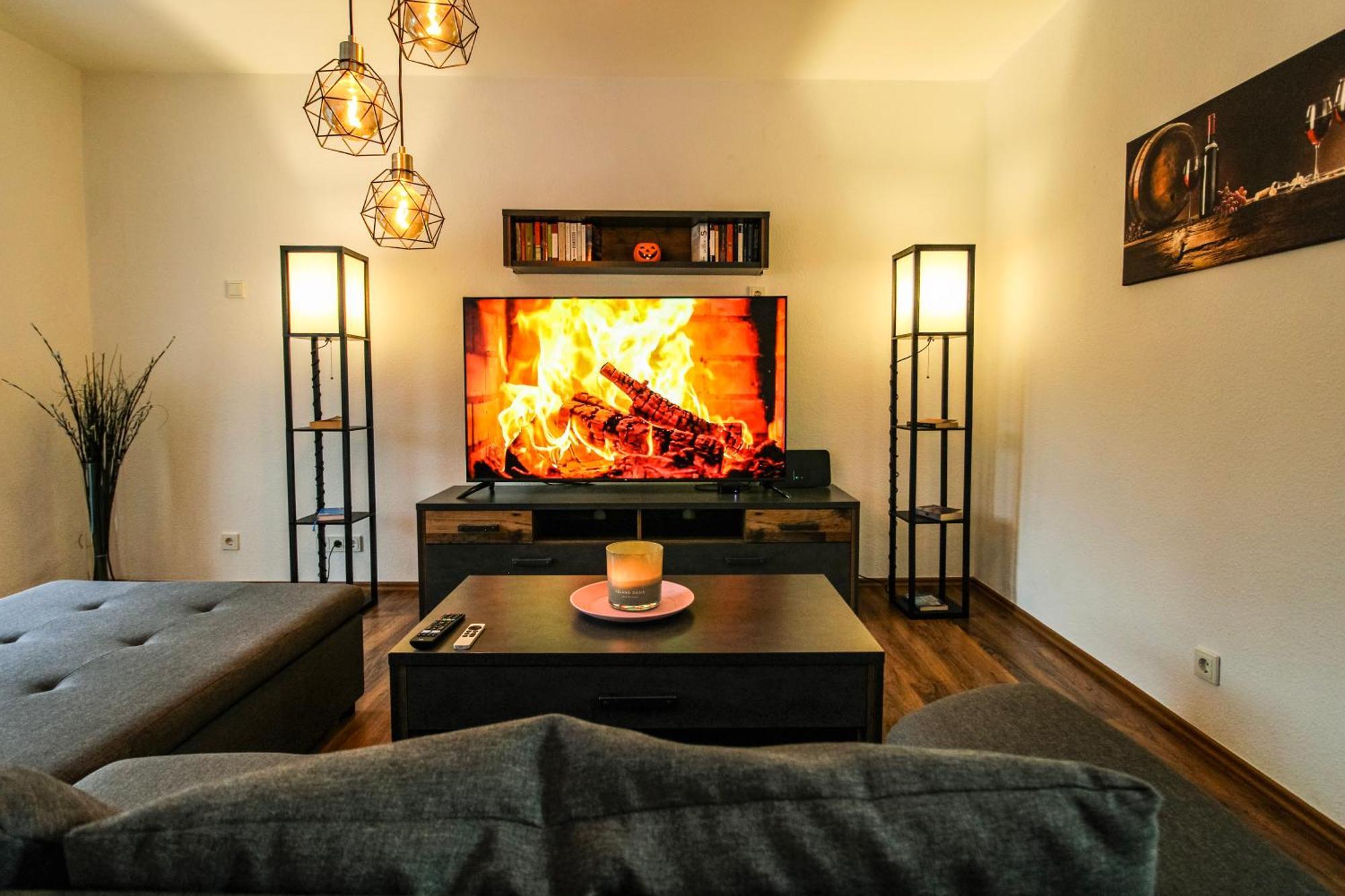 Moderne FeWo SKY Netflix Terrasse Burgblick Boxspringbett Waschtrockner Bullay Exterior foto