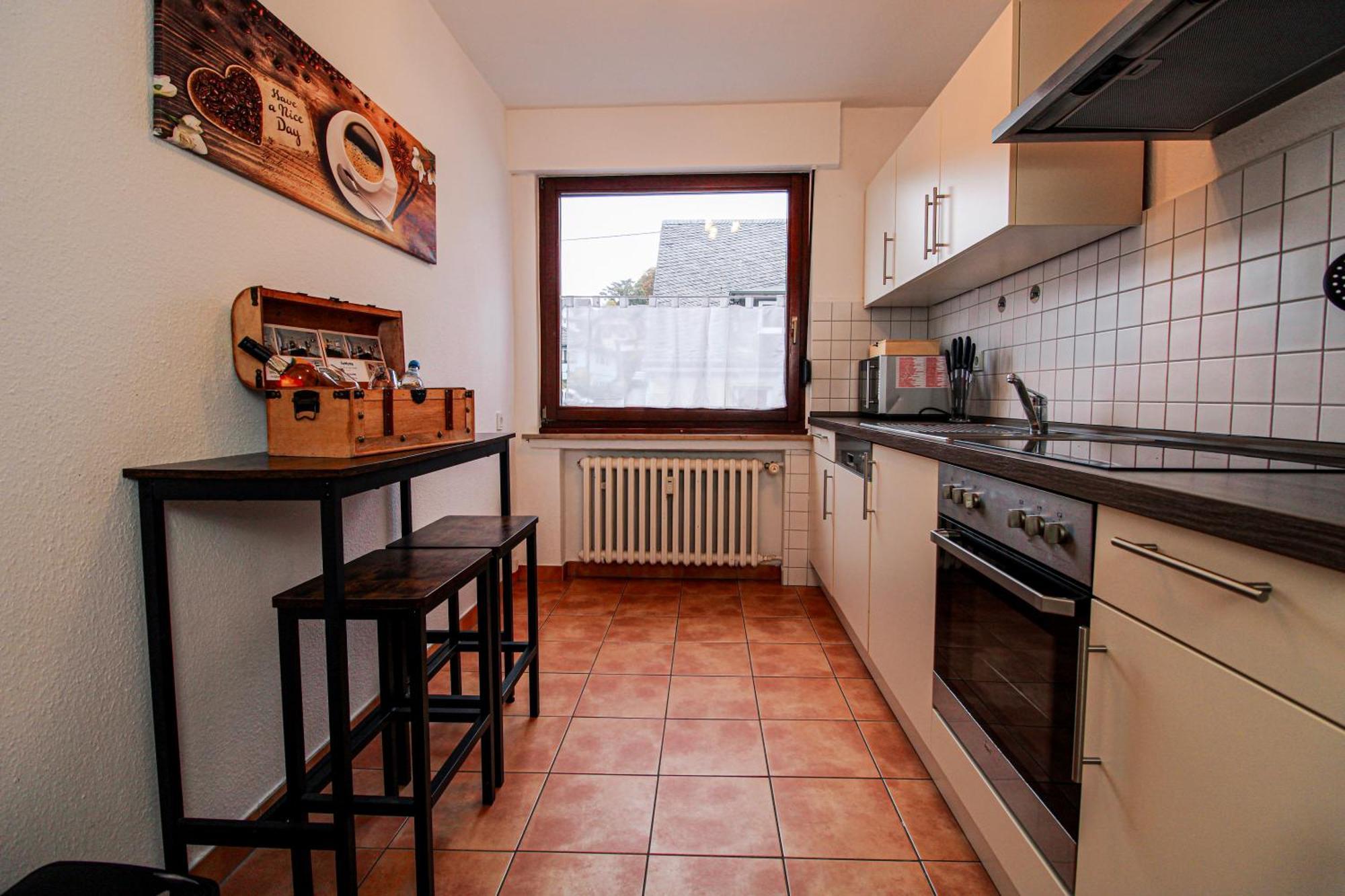 Moderne FeWo SKY Netflix Terrasse Burgblick Boxspringbett Waschtrockner Bullay Exterior foto