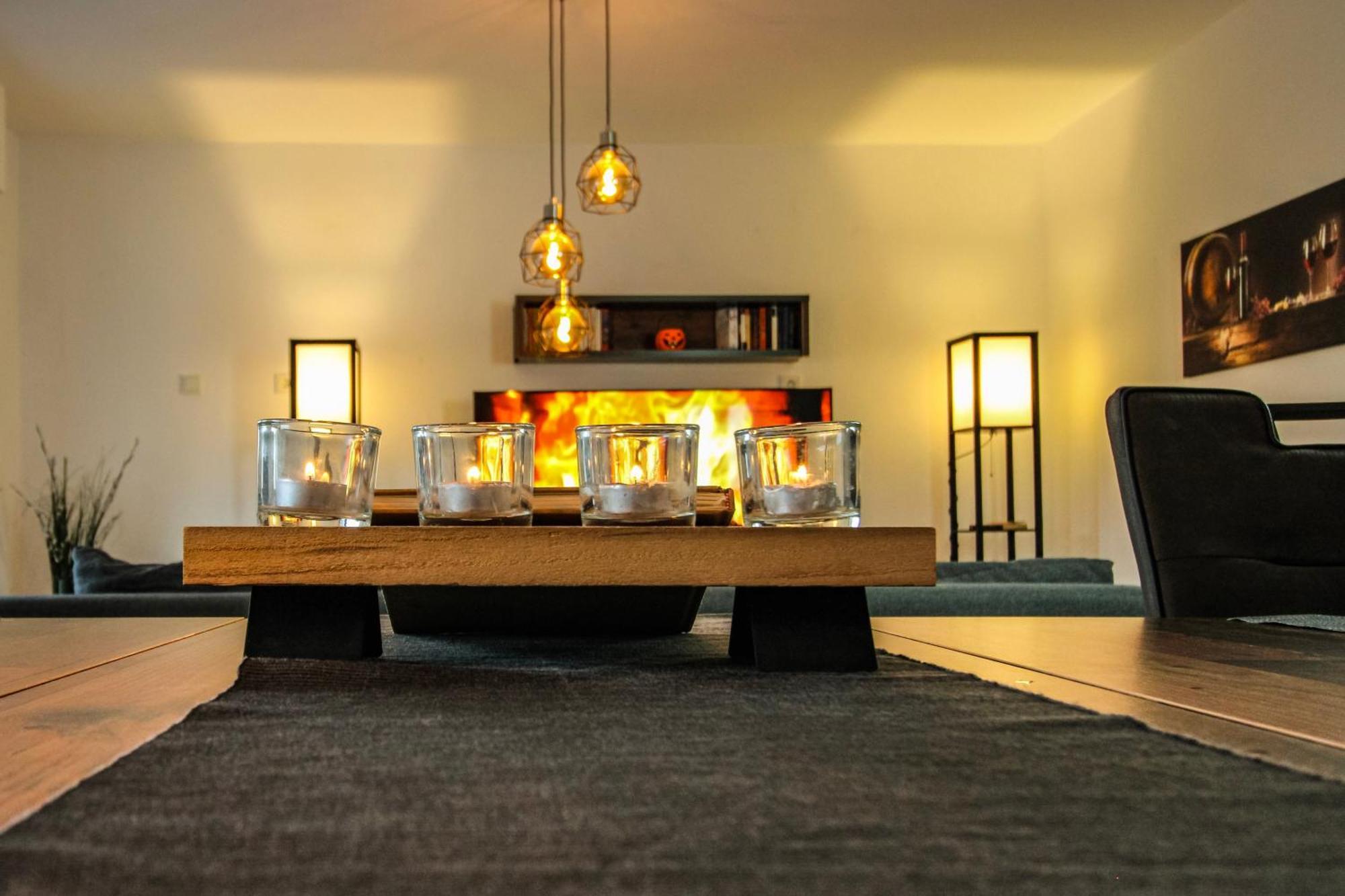 Moderne FeWo SKY Netflix Terrasse Burgblick Boxspringbett Waschtrockner Bullay Exterior foto
